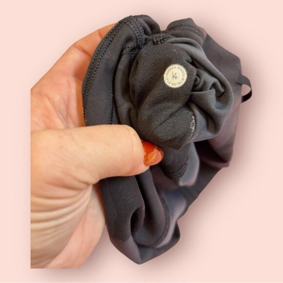 Lululemon Wunder under Train High Rise Short 8"Biker shorts‎ size 4 - Picture 8 of 8